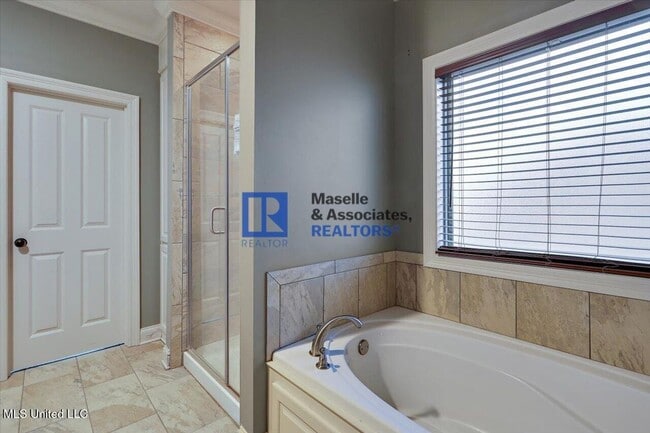 Building Photo - 4 Bed/3 Bath Home in Clinton in Copper Creek