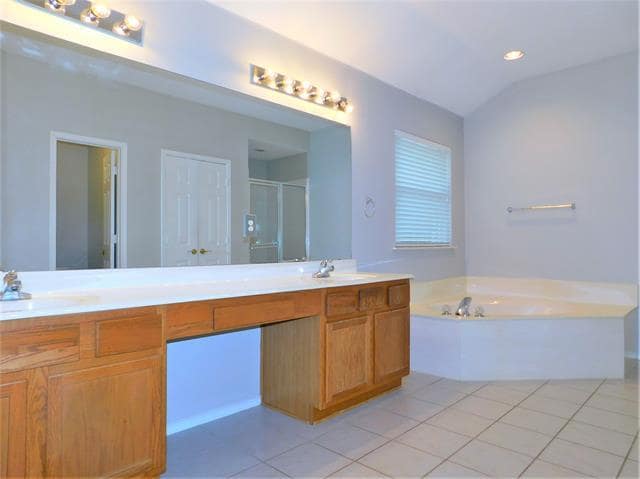 Building Photo - 3721 Calvert Ln