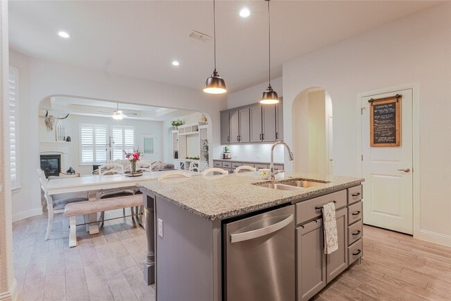 Building Photo - 133 Welch Folly Ln