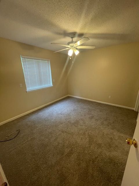 Building Photo - Charming 2-bedroom, 2-bath home