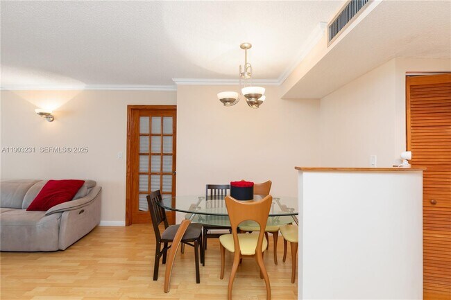 Building Photo - 230 174th St