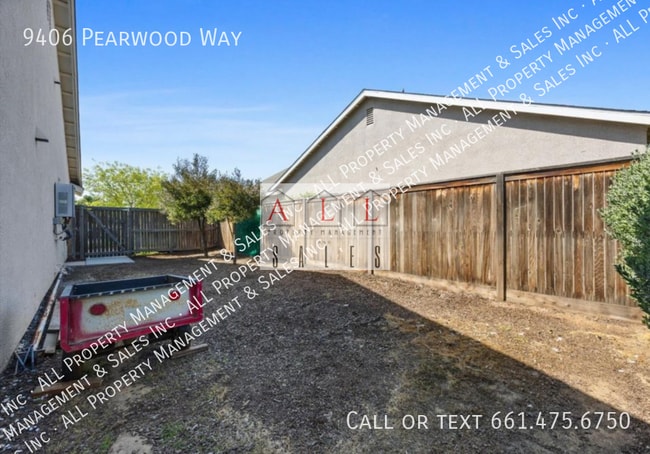 Building Photo - 9406 Pearwood Way