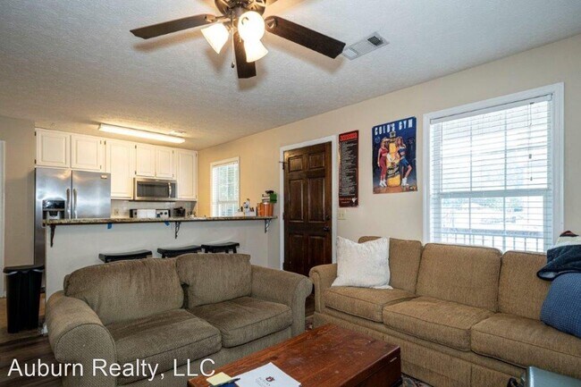 Building Photo - 4 br, 4 bath House - Eagle Point Bungalow ...