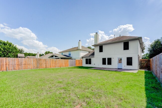 Building Photo - 21510 Juniper Meadows Dr