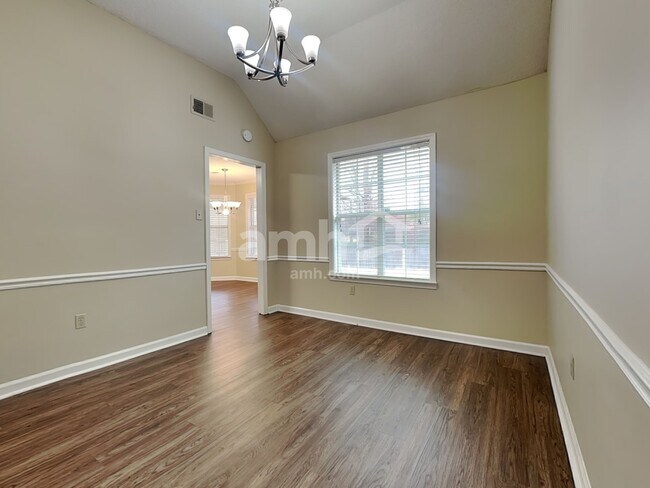 Building Photo - 6556 Brickmont Rd