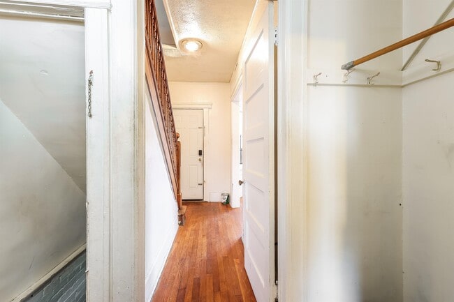 Building Photo - 1708 Shipherd St