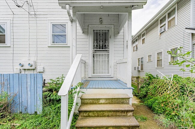 Building Photo - 174 W Weber Rd