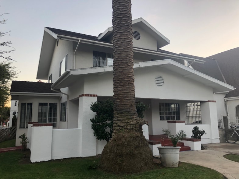 Building Photo - 5702 Carlton Way