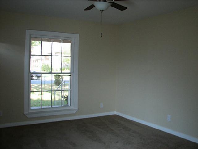 Building Photo - 7414 Robin Rd