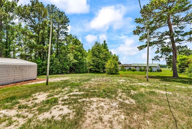 Building Photo - 1354 Rogers Rd