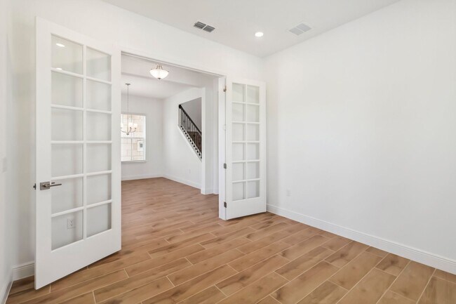 Building Photo - Beautiful Brand New 3/2.5 Home for Rent wi...