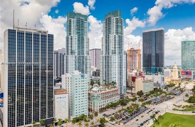 Building Photo - 253 NE 2nd St