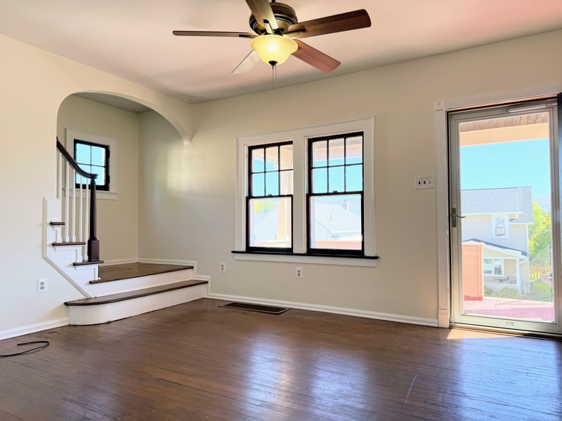 Building Photo - 502 27th Ave