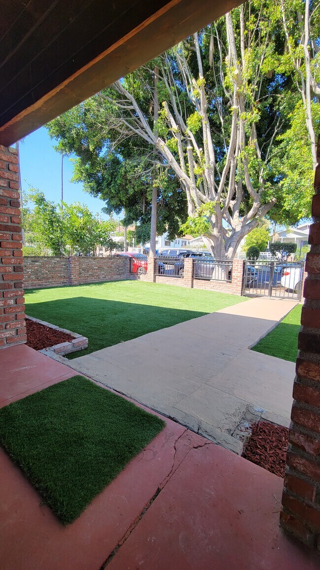 Building Photo - 3743 Pueblo Ave