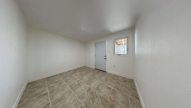 Building Photo - 1 Bedroom 1 Bath Detached Unit in Cherry V...