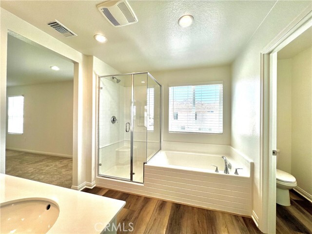 Building Photo - 2429 Ellendale Dr