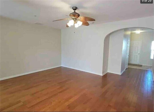 Building Photo - 255 Azalea Cir