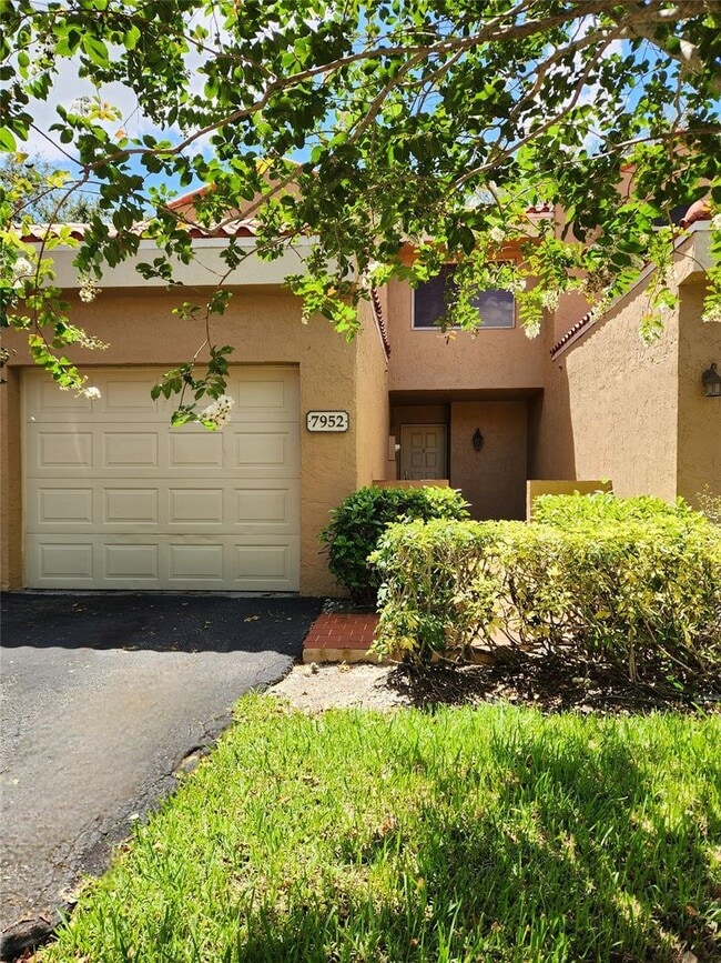Building Photo - 7952 NW 7th Ct