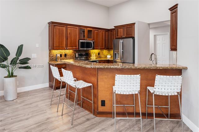 Building Photo - 3806 Oak Ridge Cir