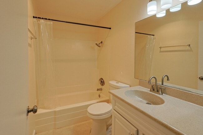 Building Photo - 5708 Baltimore Dr