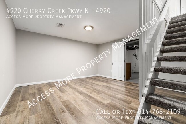 Building Photo - AWESOME 2 BED DUPLEX WITH BASEMENT - SOUTH...