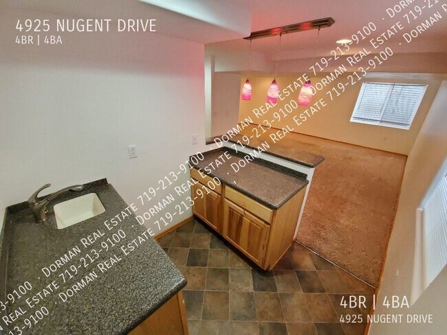 Building Photo - 4925 Nugent Dr