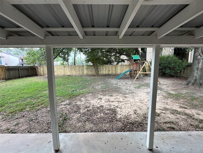 Building Photo - 13634 Cedar Point Dr
