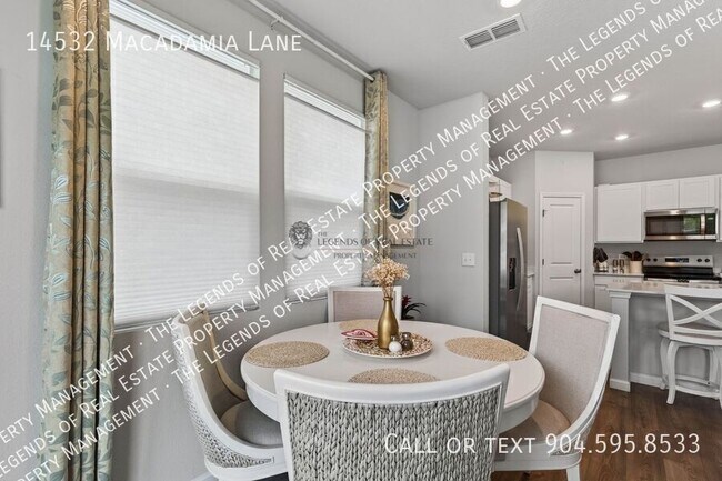 Building Photo - 14532 Macadamia Ln