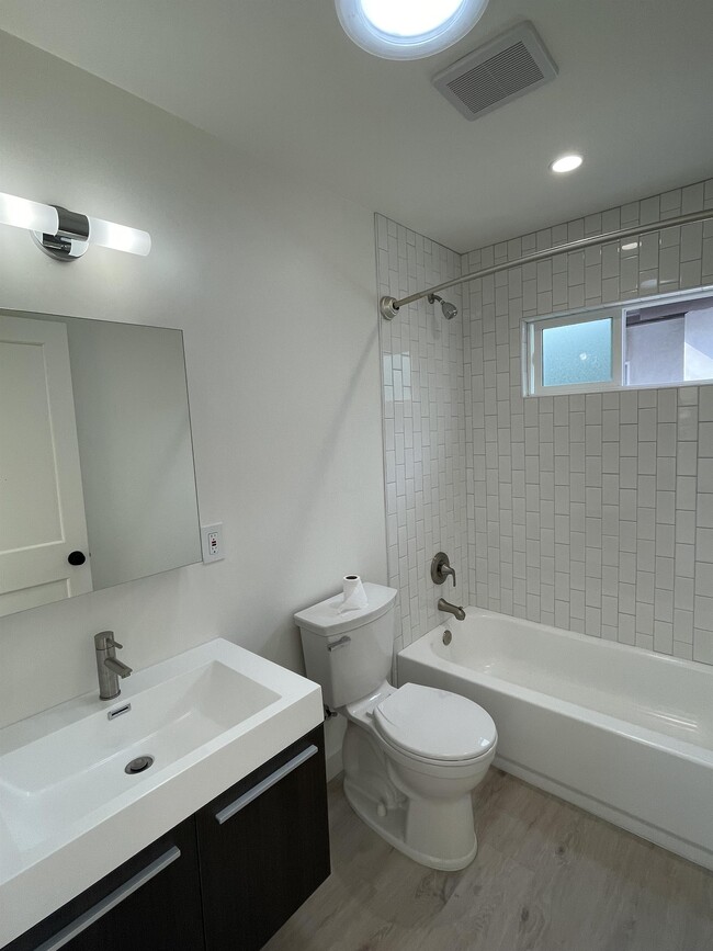Building Photo - 6438 Jackson Dr