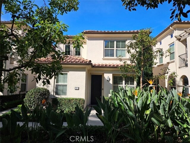 Building Photo - 35 Courant