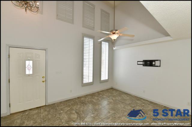 Building Photo - 5 bedroom in El Paso TX 79938