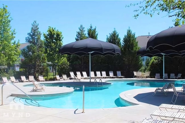 Building Photo - 9420 Ardrey Woods Dr