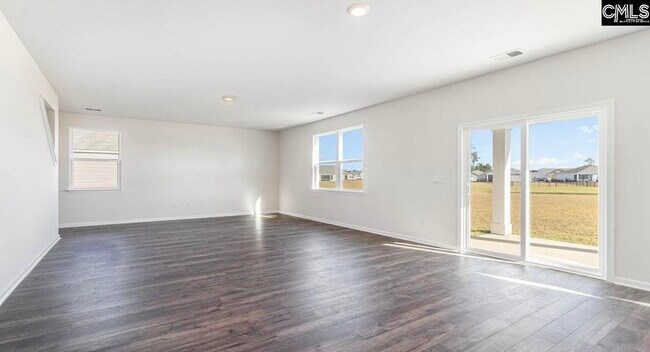 Building Photo - 2075 Grovefield Dr
