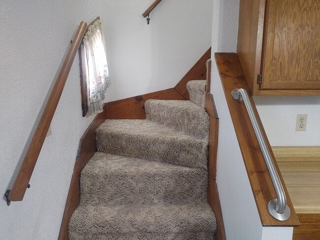 Building Photo - 65 East St