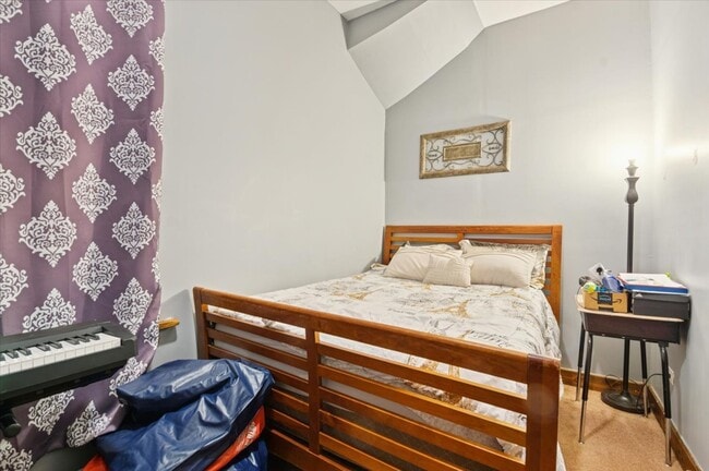 Building Photo - 1448 N Fairfield Ave