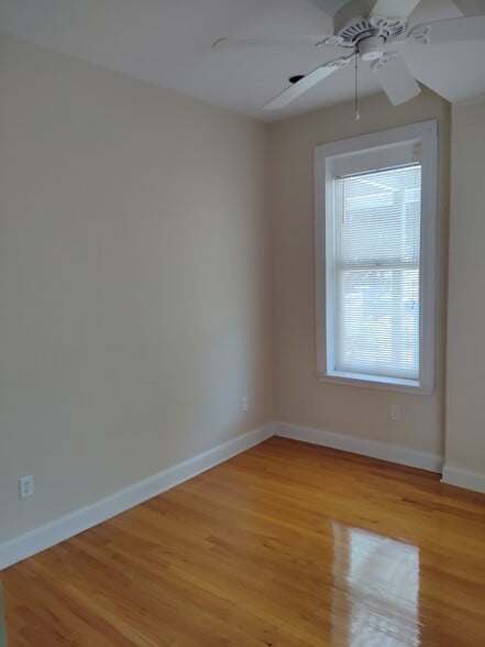 Building Photo - 97 Olive St