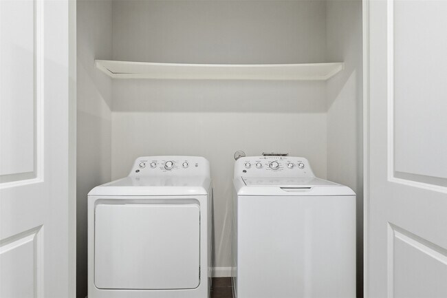 Building Photo - 4937 Ambient Dr