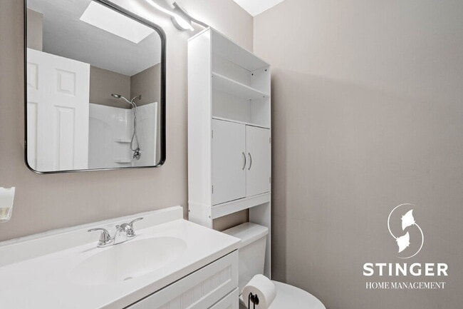 Building Photo - 16 Quail Ridge Cir N