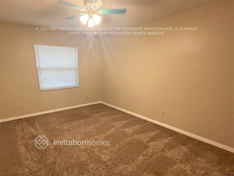 Building Photo - 2112 Jonathan Ln