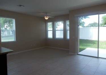 Building Photo - 1111 Peterson Pl