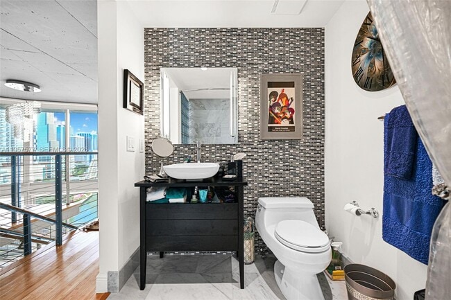 Building Photo - 690 SW 1st Ct