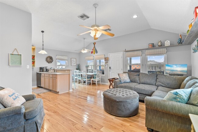 Building Photo - 4029 Fort Bend Dr