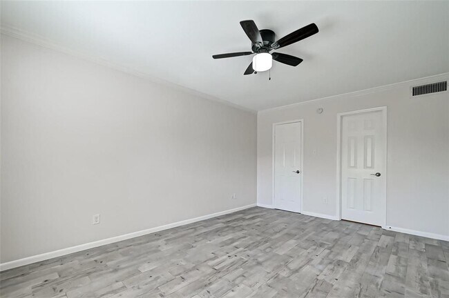 Building Photo - 2250 Bering Dr