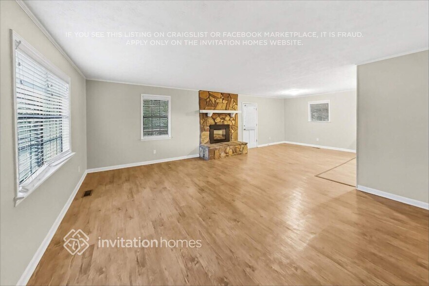 Building Photo - 216 S Sequoya Dr