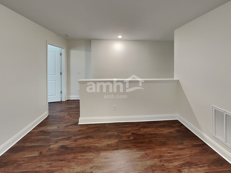 Building Photo - 6202 Little Blf Cir