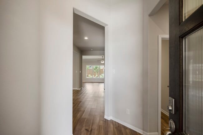 Building Photo - 12197 Pearl Bay Ln