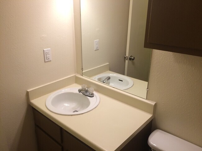 Building Photo - 3606CH