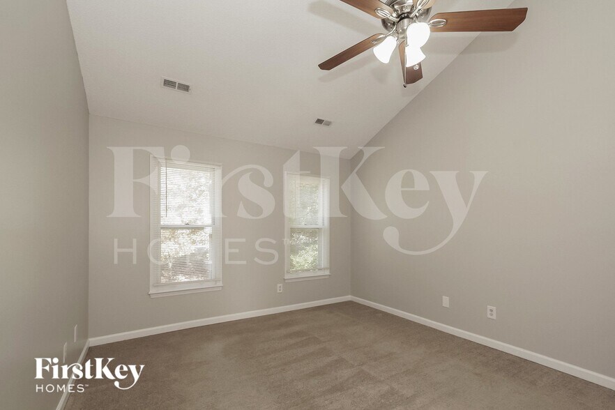 Building Photo - 7906 Trotter Rd