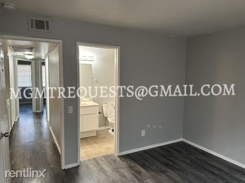 Building Photo - 3 br, 2 bath Condo - 1365 Crafton Avenue 2092