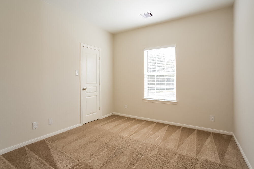 Building Photo - 8119 Almera Falls Dr